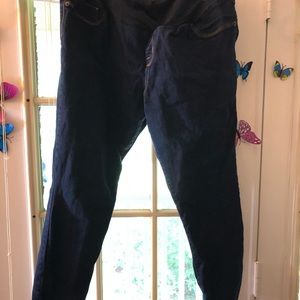 Maternity skinny jeans